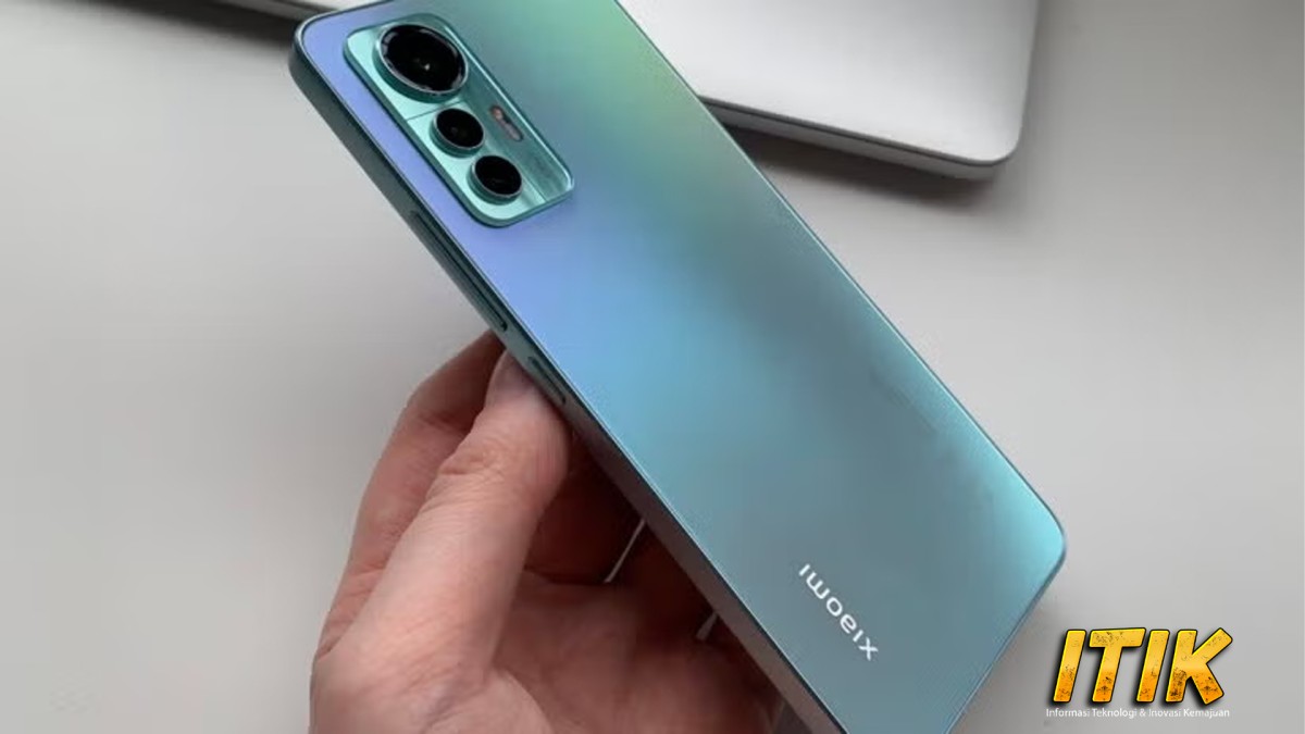 Bukan Sekadar Gaya Xiaomi 12 Lite 5G Siap Bikin Kamu Nempel!