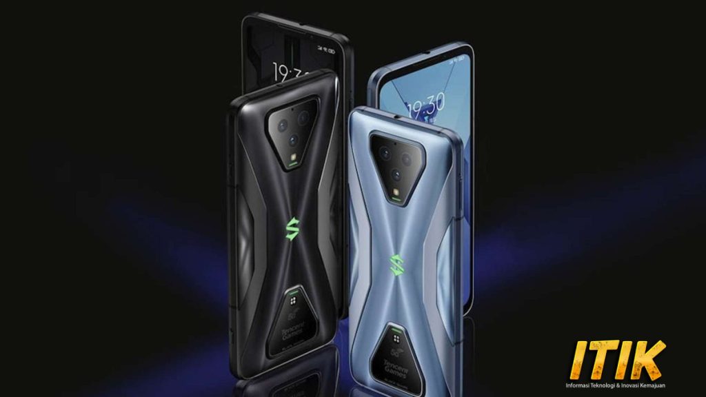 Black Shark 4 Si Kecil Bertenaga Buas untuk Gamer Serius!