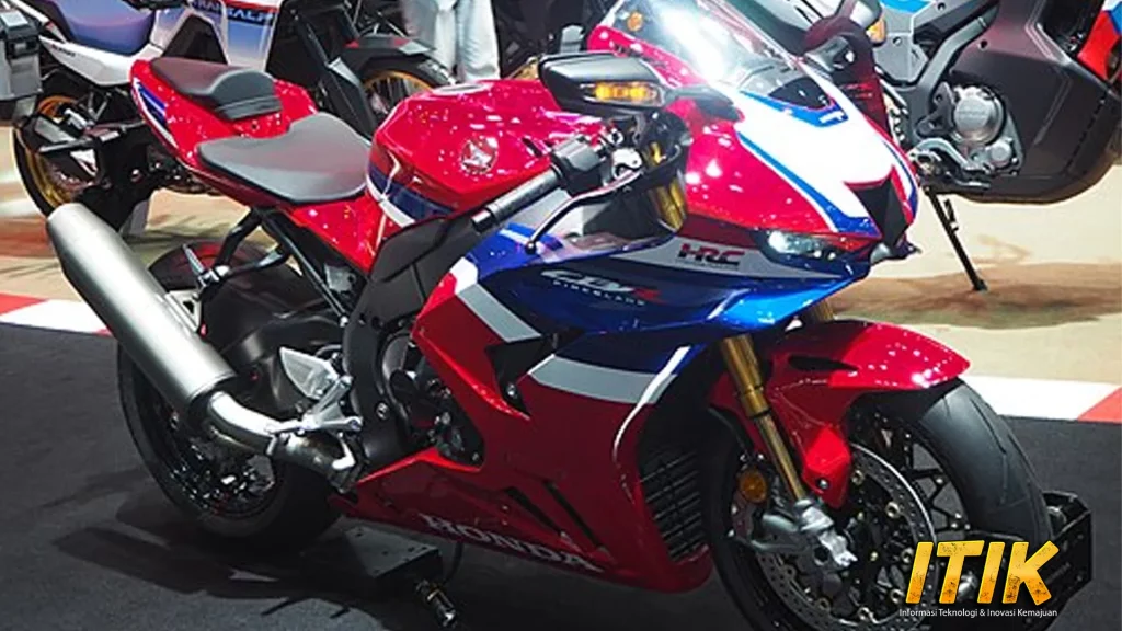 Motor Legend CBR1000RR-R Fireblade SP Si Autentik 2 Motor Legend CBR1000RR-R Fireblade SP Si Autentik