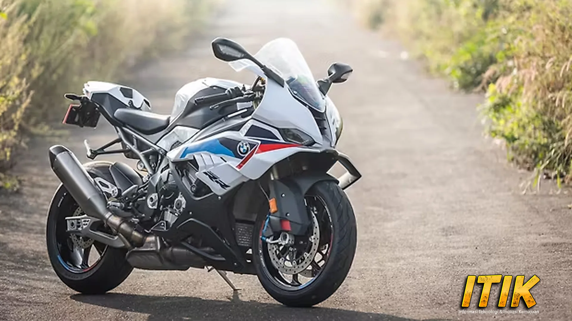 BMW S 1000 RR, Simbol Perfoma Tanpa Kompromi