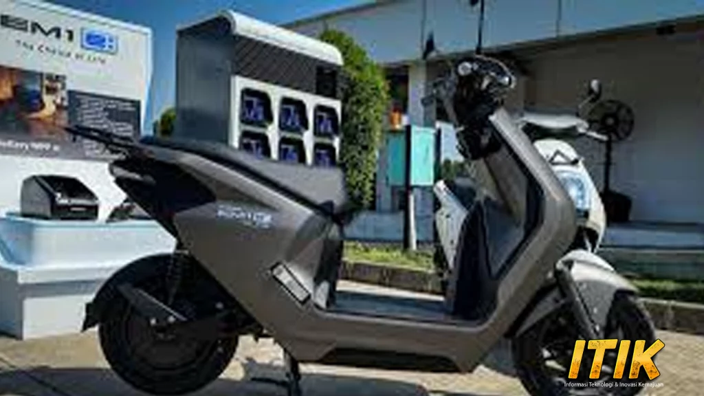 Honda EM1 e: Bikin Tetangga Iri Sama Motormu